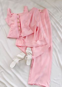 Pembe Sırt Bağlama Detay Yelek Takım