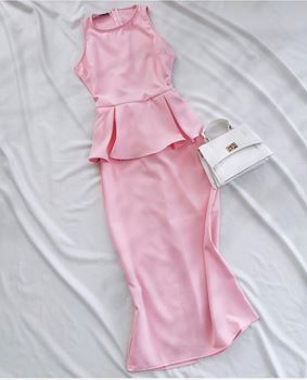 Pembe Volanlı Elbise