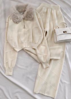 Bej Yaka Kürk Detay Yumoş Triko Takım